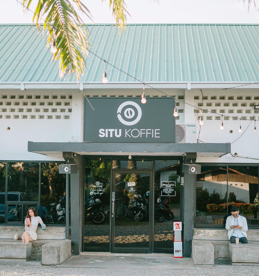 Two cups of coffee on a table